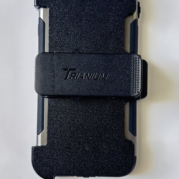 iPhone Case with Belt Clip – Fits SE 2022, SE 2020, iPhone 8 & 7 – Like New - Picture 4 of 5